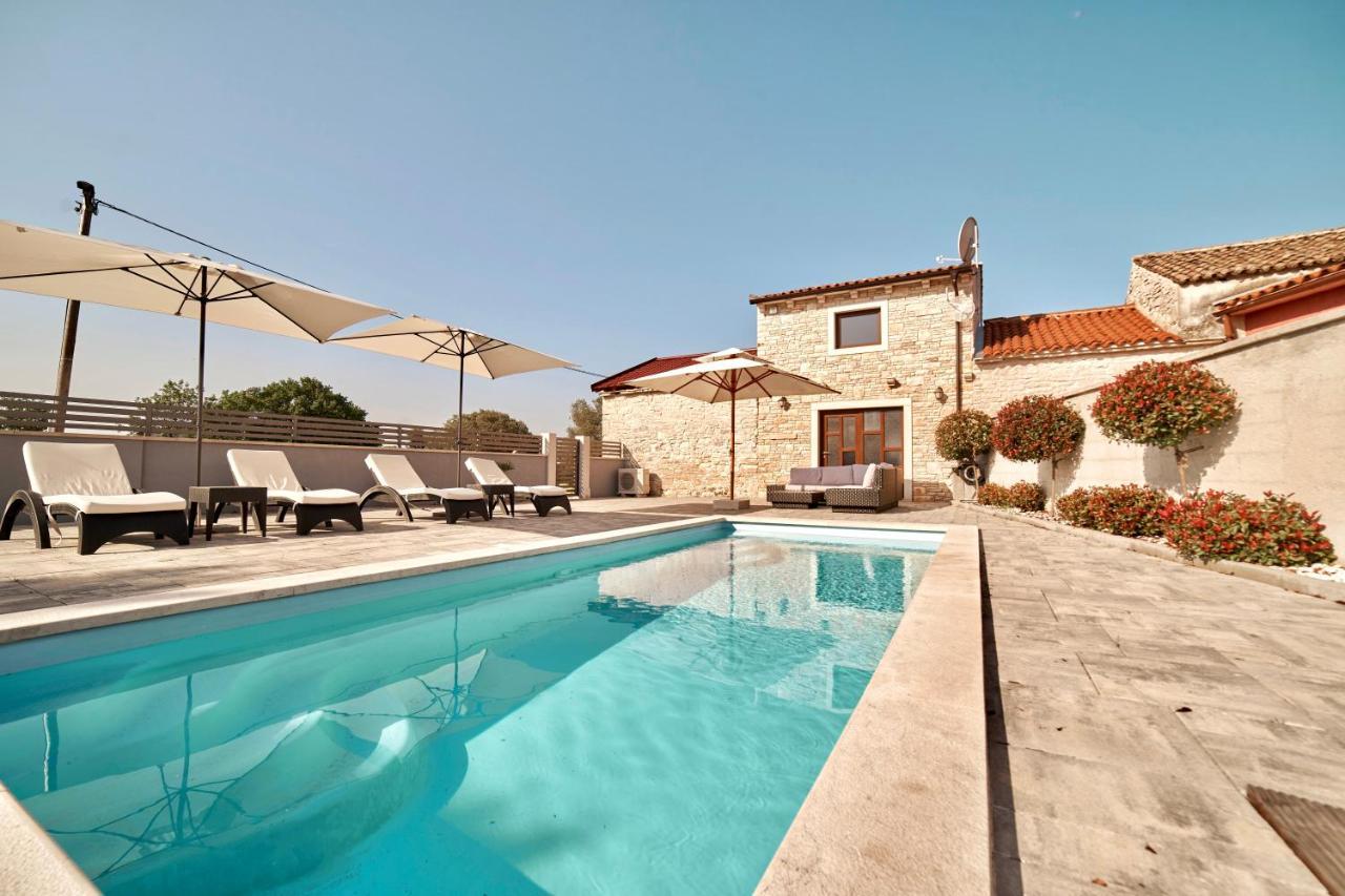 Haus Mila Villa Pavicini Dış mekan fotoğraf